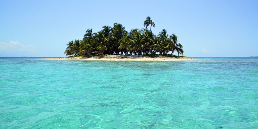 Parrot Island is famous for its parakeets that keeps the island vibrant and bustling.