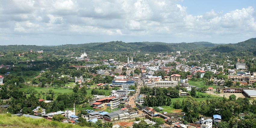 An aerial view of Pathanamthitta, one of the scenic places to visit in South Kerala.