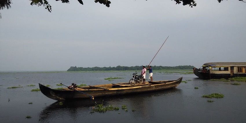 Stroll through the serene Pathiramanal Island and explore its natural beauty in Alleppey.