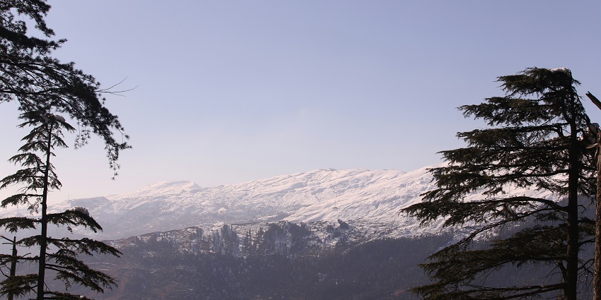 Madhatop, Jammu and Kashmir, is a great place for trekking, and winter vacations.