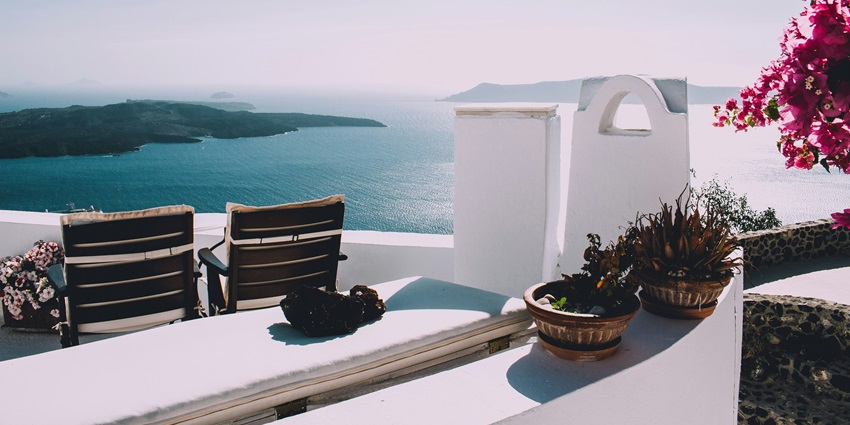 Peaceful stays are available near the island where you can unwind enjoying scenic views.