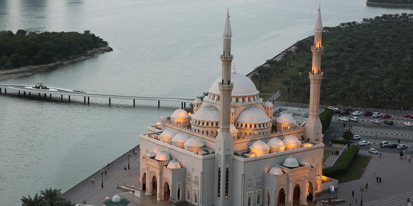 Do visit the Penang Floating Mosque for its spectacular views and unique architecture.