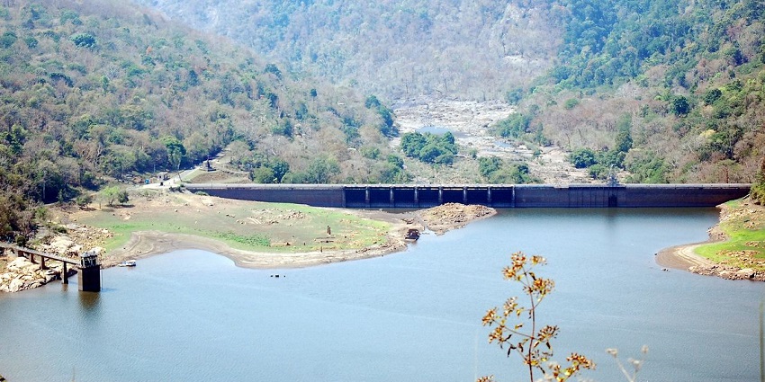 Peringalkuthu Dam Reservoir is one of best sightseeing places to visit near Athirapally