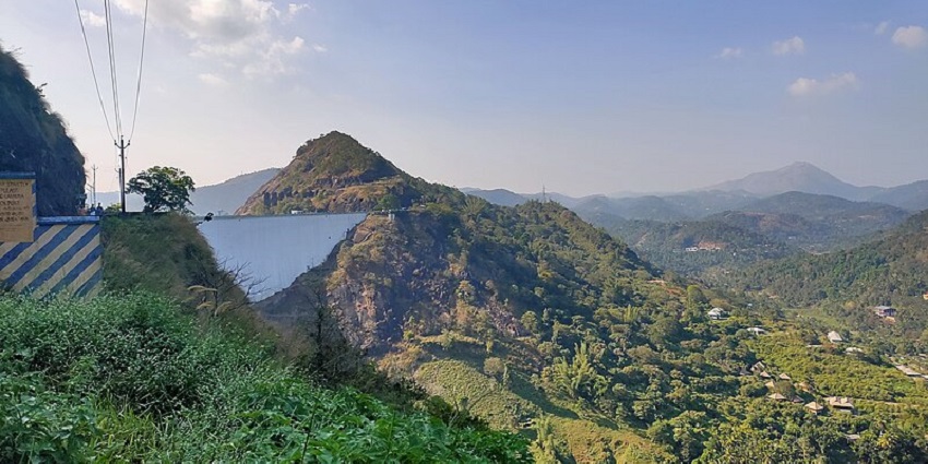 Beautiful views near Cheeyappara Waterfalls