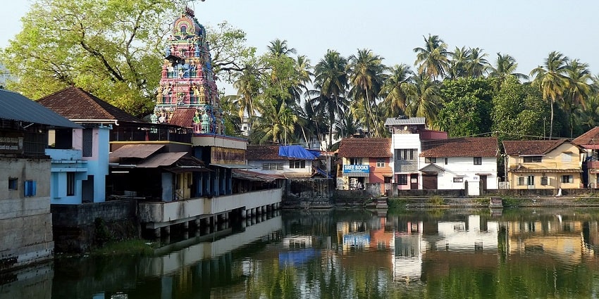 Pond Ambala Kulam of Thali temple - one of the holiest place to visit in Kerala in february