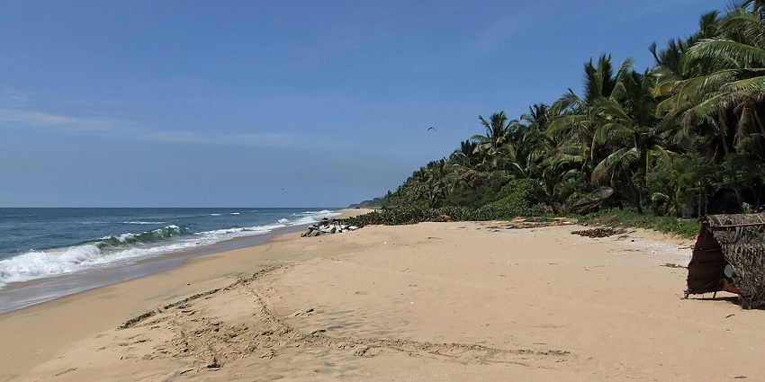 Known as the golden island with charm, this island is one of the tourist attractions near Varkala.