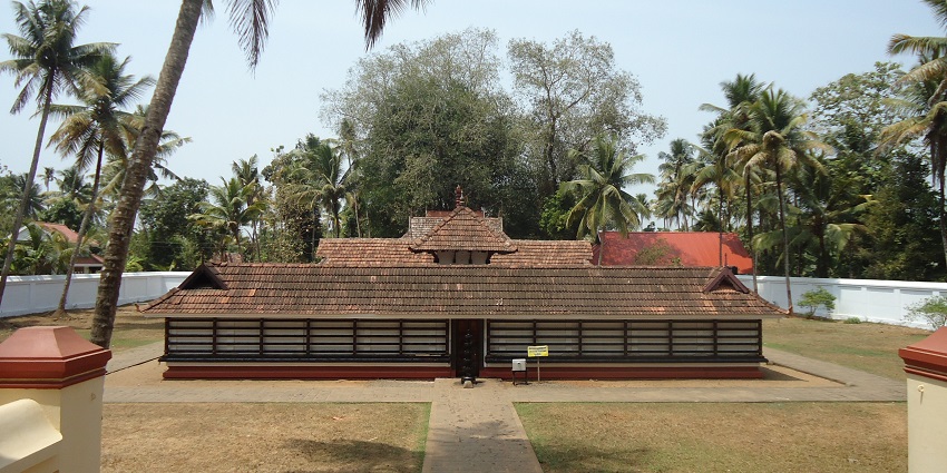 Pothamedu Sree Mahadeva Temple is one of the must-visit attractions in Kerala for all.