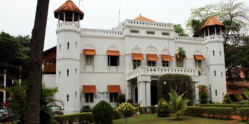 Stroll at the beautiful art museum - Places to visit near Trivandrum within 100 km