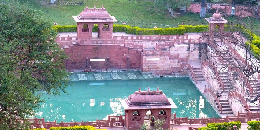 Rajgir Hot Springs in Bihar is one of the popular and most sacred Indian hot springs.