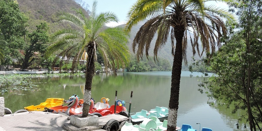 An image of Renuka Lake, which is one of the best places to visit in Barog, India.