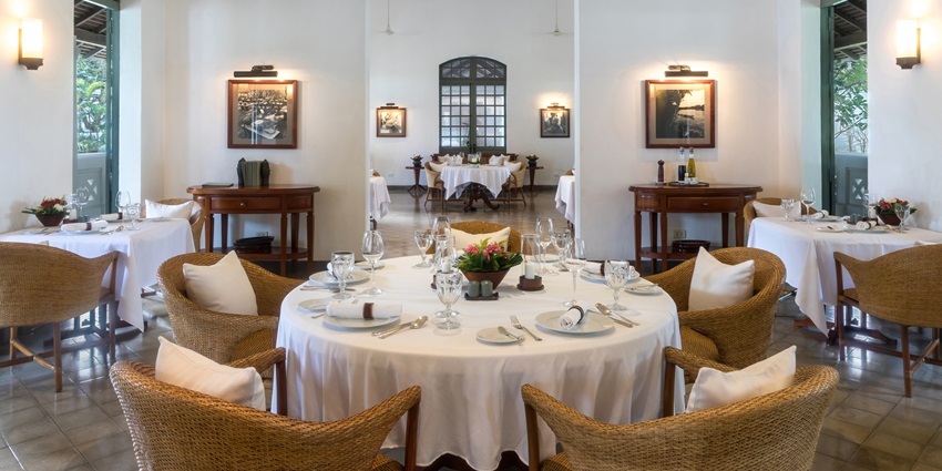 After visiting the Hari Parbat Fort, relish a tasty meal at local restaurants in Jammu