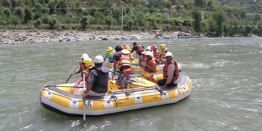 Snapshot of people doing river rafting in the beautiful Bhaga River things to do in Jispa