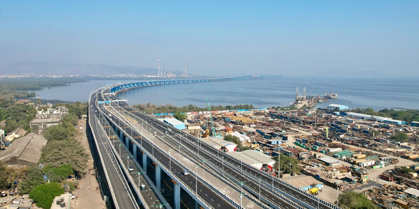 There are multiple ways to reach Kochi, Kerala, via different modes of transport