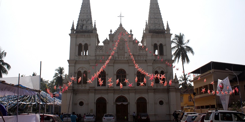 Santa Cruz Basilica, a tranquil church is one of the best places to visit in Fort Kochi.