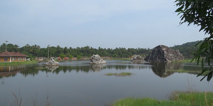 Dive into the art and craft heritage of Kerala through a visit to Sargaalaya, Iringal.