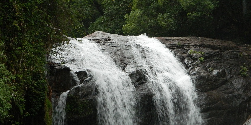 The Lakkam waterfalls offer plenty of captivating scenery and mesmerising views