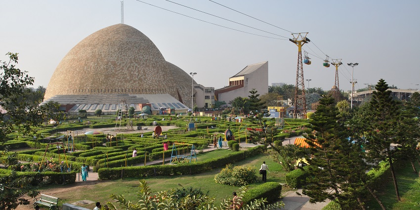 Visit one of the popular and iconic attractions namely Science City in Kolkata India.