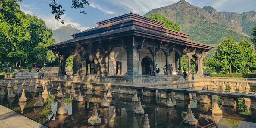 Shalimar Bagh in Srinagar is also known as Shalimar Gardens, Farah Baksh, and Faiz Baksh.
