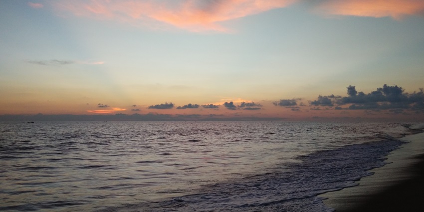 Dawn at the shores of Shanghumugham beach- a perfect coastal escape near Wax museum