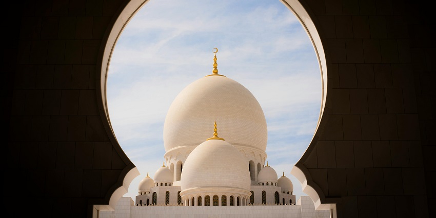 Explore the stunning marble designs of Sheikh Zayed Mosque, a popular temple in Dubai.