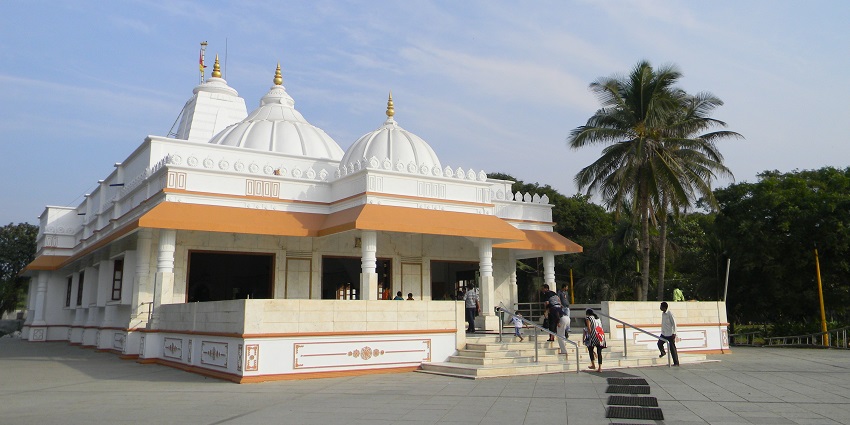 Find peace at the serene Shirdi Sai Baba Temple, one of the best temples in Abu Dhabi.