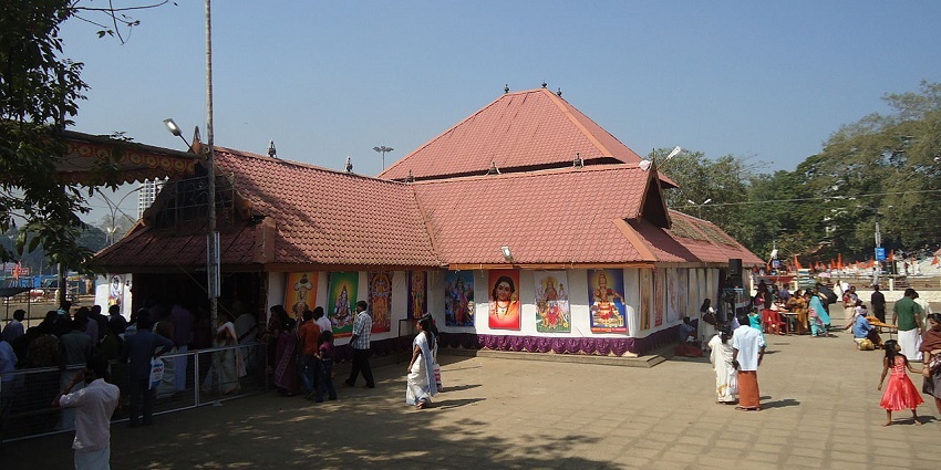 Beautiful Aluva Manappuram Siva Temple Main - one of the best places to visit in Aluva.