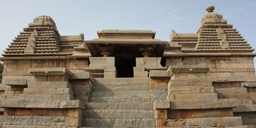 See the stunning architecture of Shiva Temple, one of the temples in Abu Dhabi, UAE.