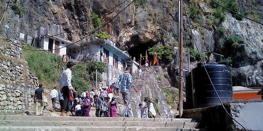 A view of devotees on their way to one of the famous Jammu temples, Shivkhori Temple.