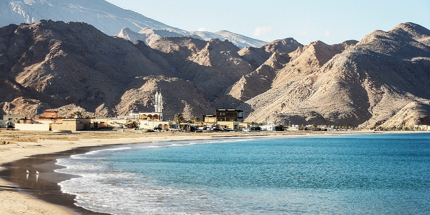 The crystal-clear waters of Dibba’s beaches make it one of the places to visit near Dubai