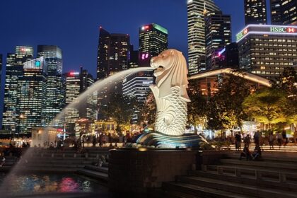 Stunning view of the Singapore Skyline during the night with colourful lights all around.