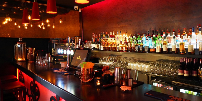 Tantalising cocktails at the Sky Bar, along with other exciting servings, display an amazing side of Trivandrum nightlife.