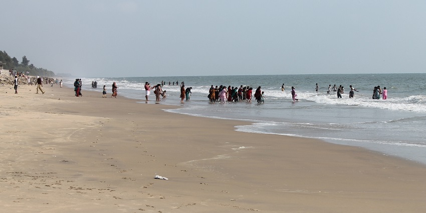 Snehatheeram beach, a must-destination on your list of places to visit in Thrissur for couples