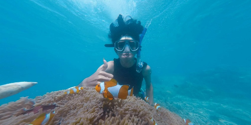 Snorkelling in the clear waters of the beach is one of the best things to do in Neil Island