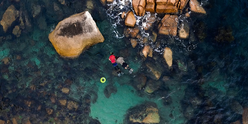 Snorkelling is one of the most thrilling adventure sports in Kerala for every tourist.
