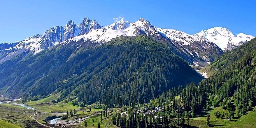 Sonamarg with its pristine beauty and snowy mountains is a peaceful pristine experience.