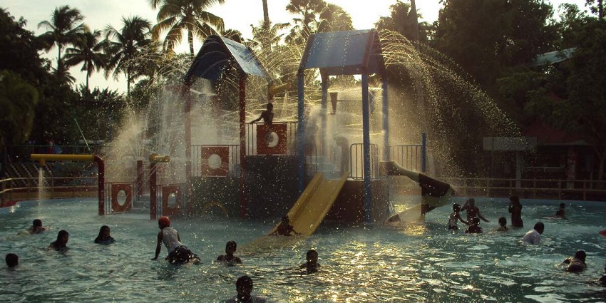 World of Wonder- one of the most popular water park in India for its diverse variety of rides