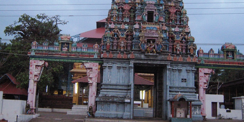Sri Rama and Sri Hanuman Temple have both Lord Rama and Lord Hanuman’s idols together.