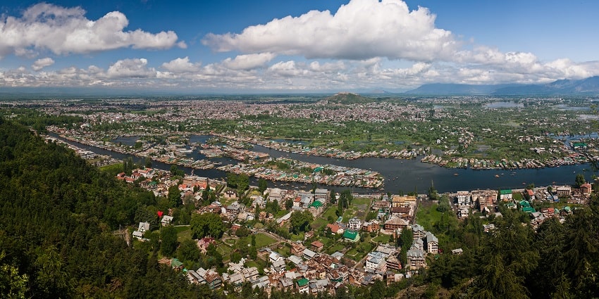 Beautiful top view of srinagar which is the best place to visit in Kashmir in December.