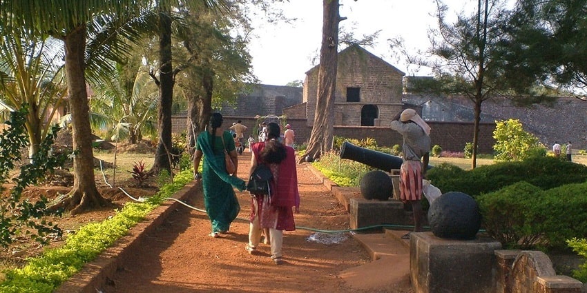 The beautiful walls of the Kannur near the Arakkal Museum in Kannur