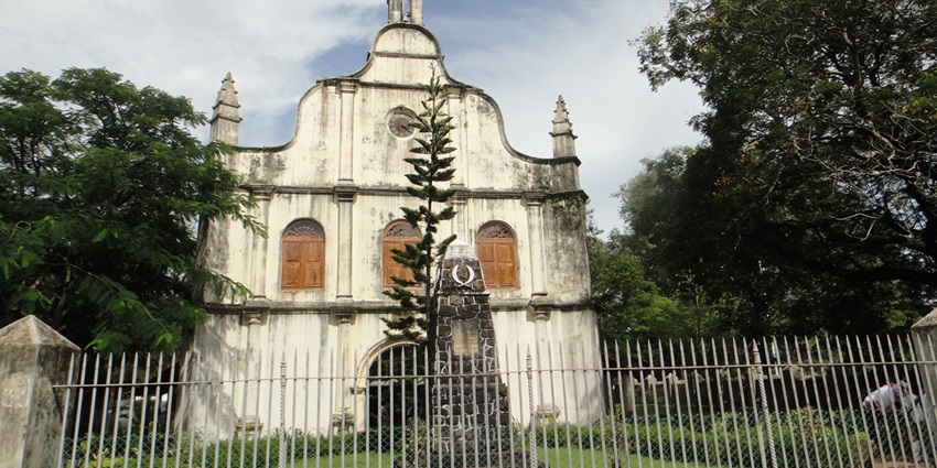 Visiting the significant St. Francis Church is one of the best things to do in Fort Kochi.