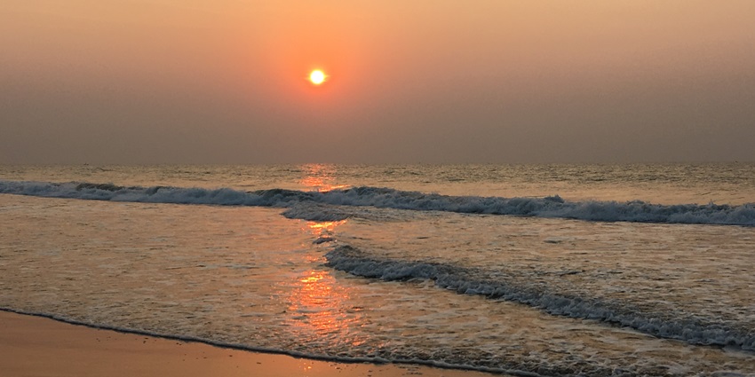 Puri Beach is one of the most famous beaches in India for offering picturesque views.