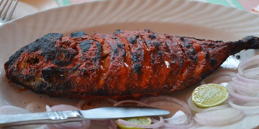 Eat tandoori fish at the Lighthouse restaurant and enjoy the Port Blair nightlife