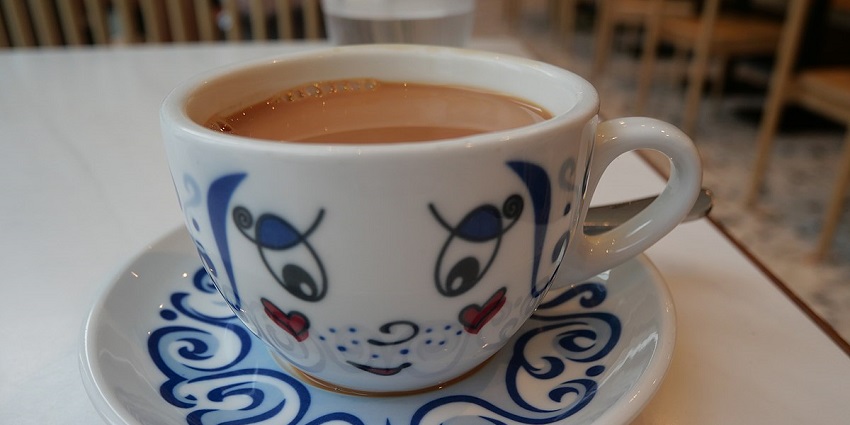 Sip on a flavourful cup of tea at the Chai Sutta Bar to enjoy the Port Blair nightlife