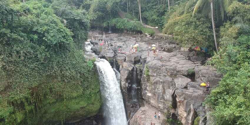 Tegenungan Waterfall is one of the popular Bali waterfalls known for its scenic beauty.