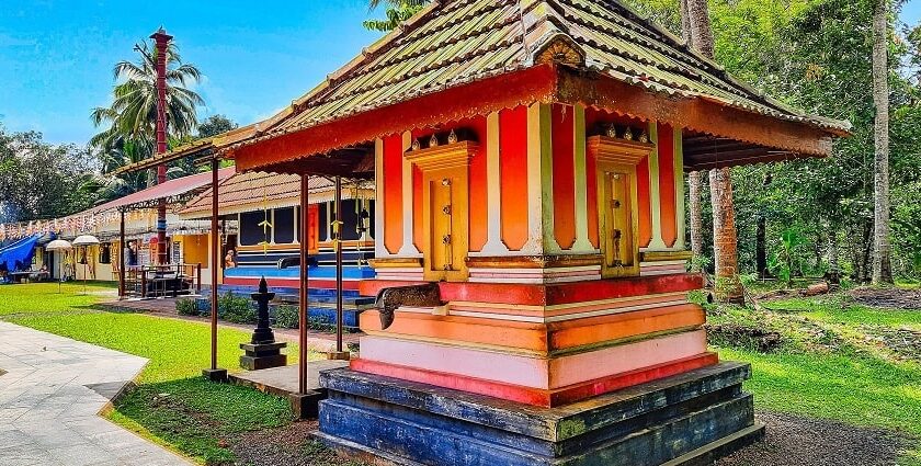 A scenic mesmerising picture of a beautiful temple in Kottayam, Kerala