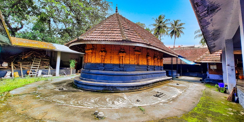 Witness the fascinating ancient architecture and glory of the best temples in Malappuram
