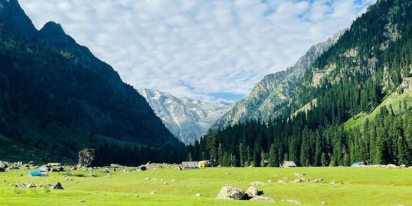 Camping is one of the best things to do amid the raw landscapes of the region.