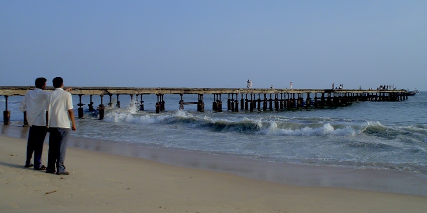 Thalassery Pier is an old pier extending into the sea, offering stunning sunset and ocean views.