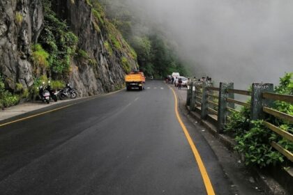 Kozhikode, Thamarassery Churam, atmospheric phenomenon - explore Kozhikode Waterfalls