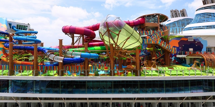 Beautiful Snap of the Cabanas at the Yas Island water park, Dubai, UAE